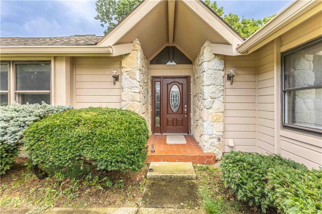 1646 Hickory Glenn Property Photo 1