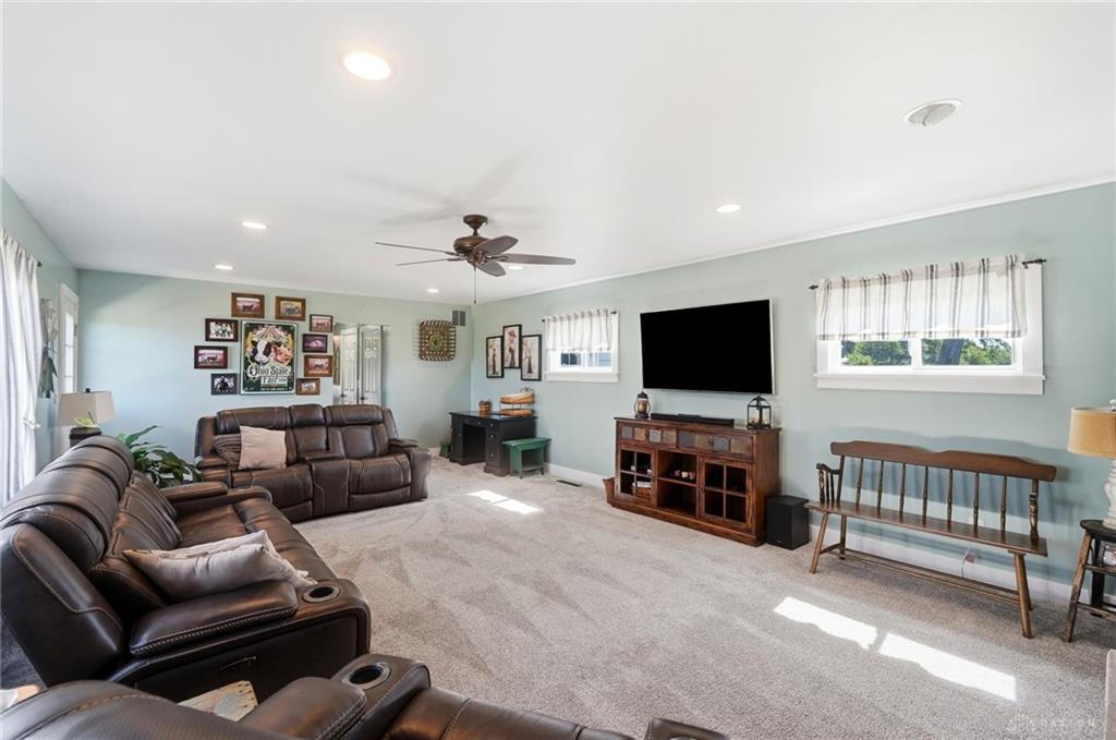 1040 Jeffrey Property Photo 33