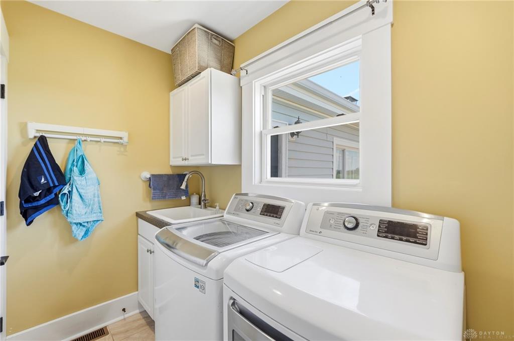 1040 Jeffrey Property Photo 38