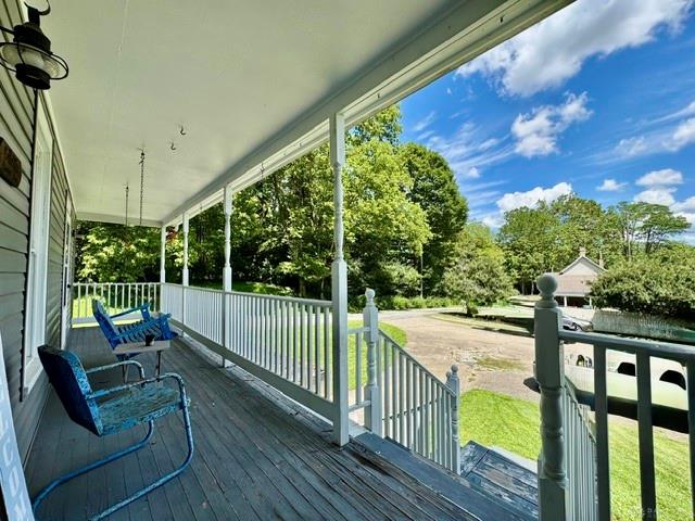 145 Upper Valley Property Photo 8