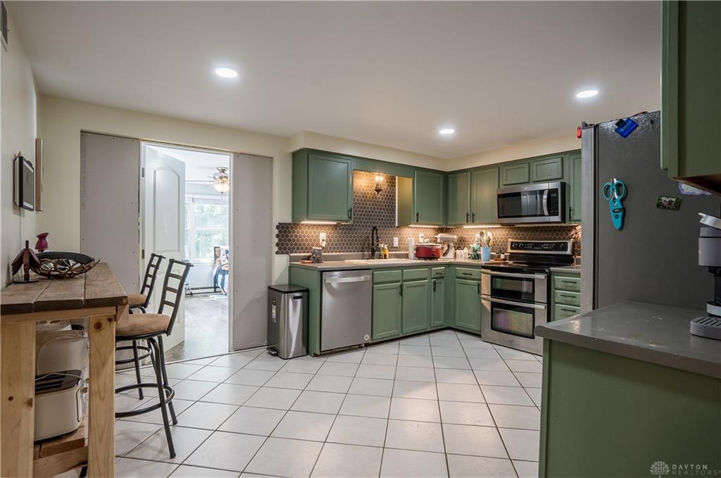 718 Brande Property Photo 6
