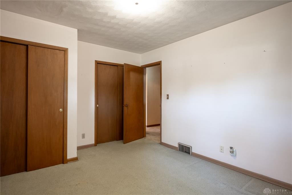 1072 Ceylon Property Photo 17