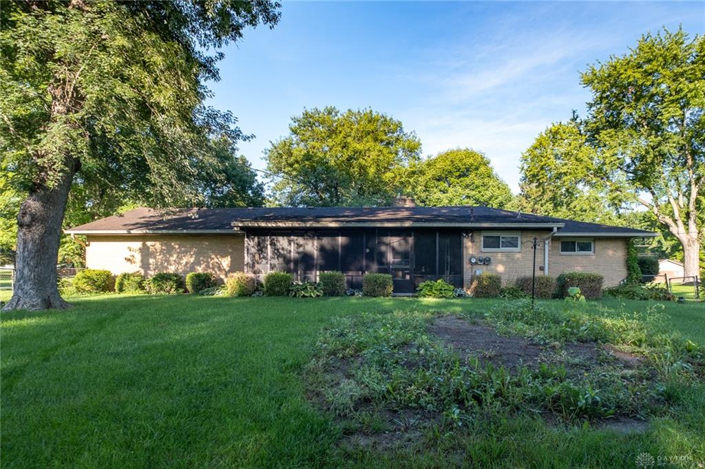 1072 Ceylon Property Photo 27