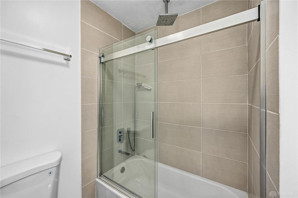 8128 Rollingwood Property Photo 32