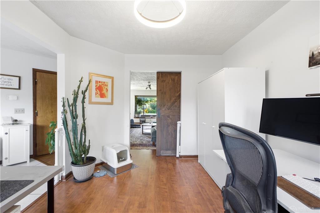 1440 Southlyn Property Photo 6