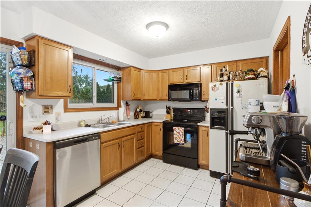 1440 Southlyn Property Photo 10