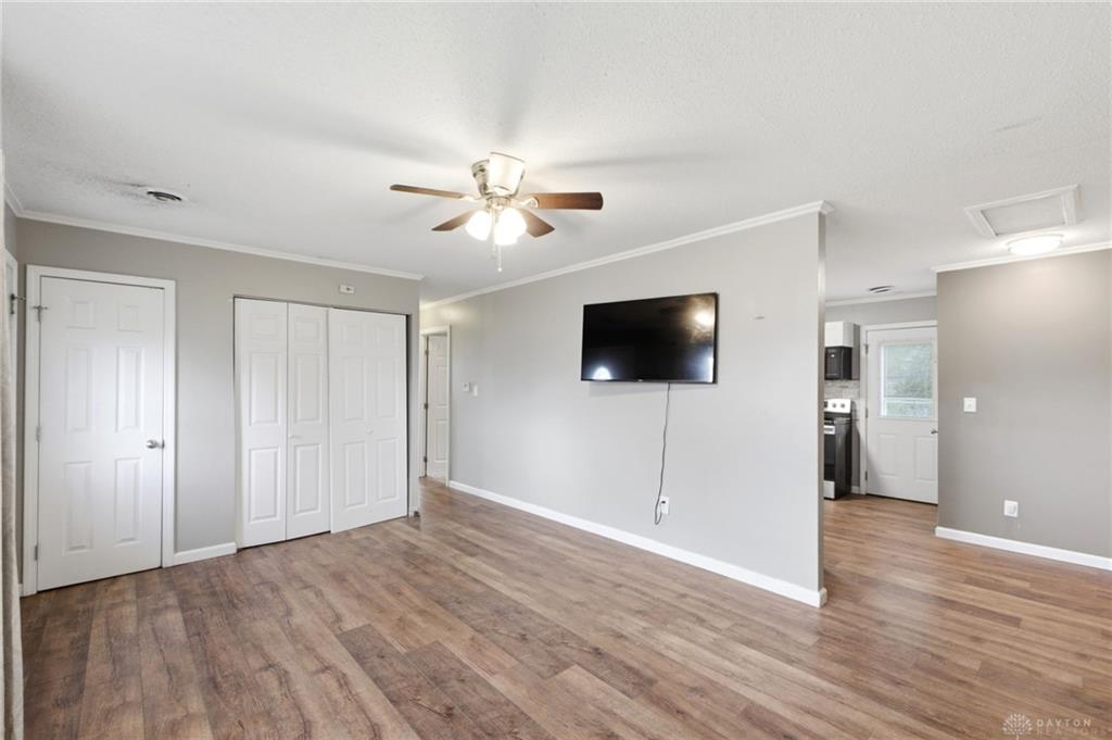 10 Regina Property Photo 4