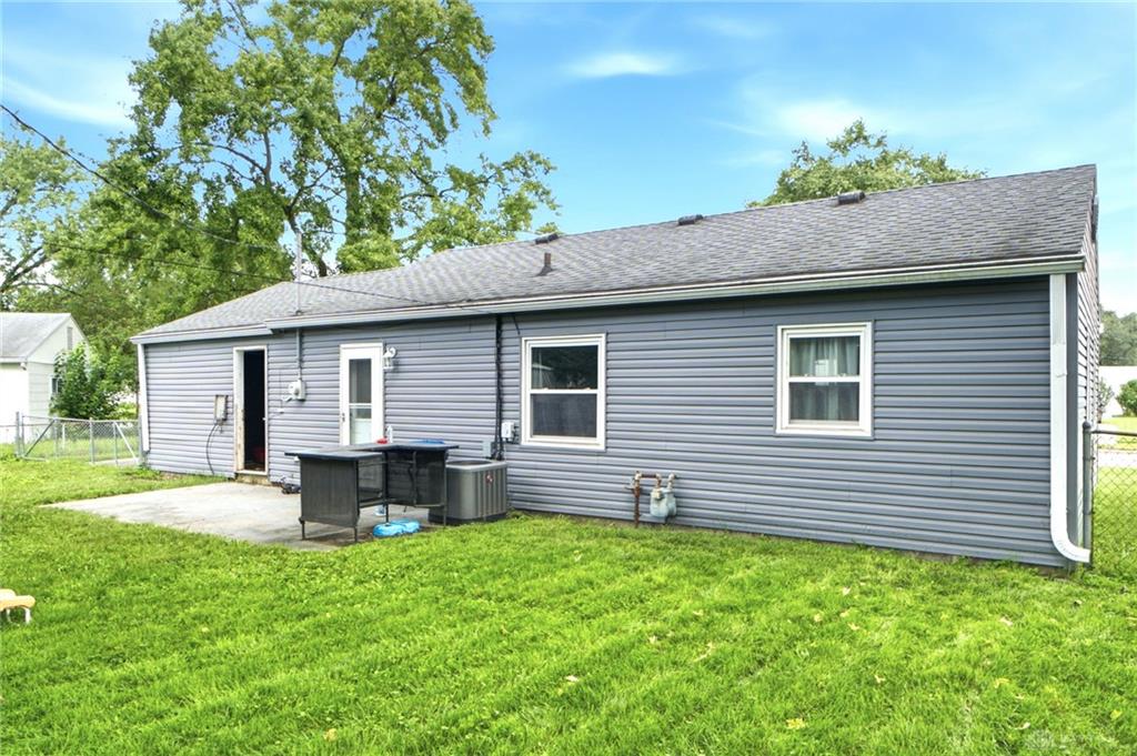 10 Regina Property Photo 21