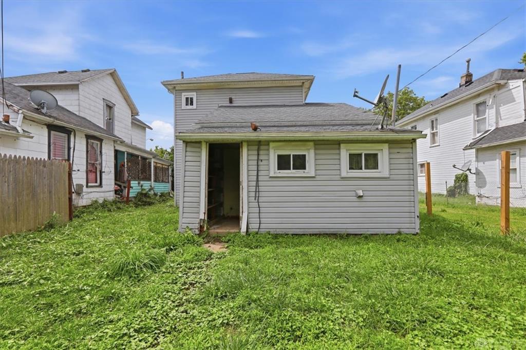 1322 Linden Property Photo 5