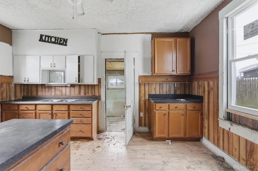 1322 Linden Property Photo 13