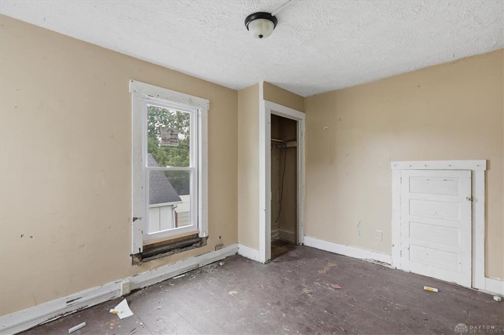 1322 Linden Property Photo 24