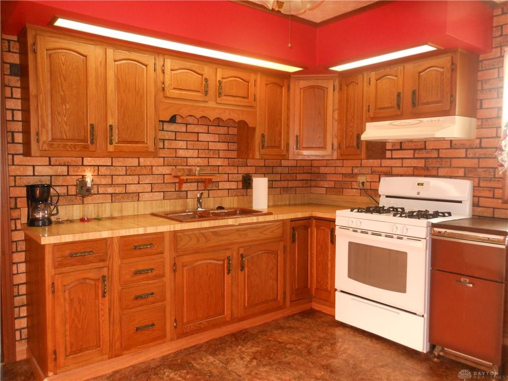 253 E Ward Property Photo 36