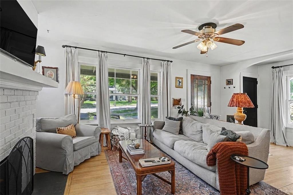 1589 Stockton Property Photo 3