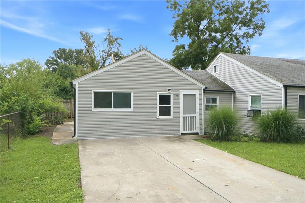 1820 Rice 1824 Property Photo 3