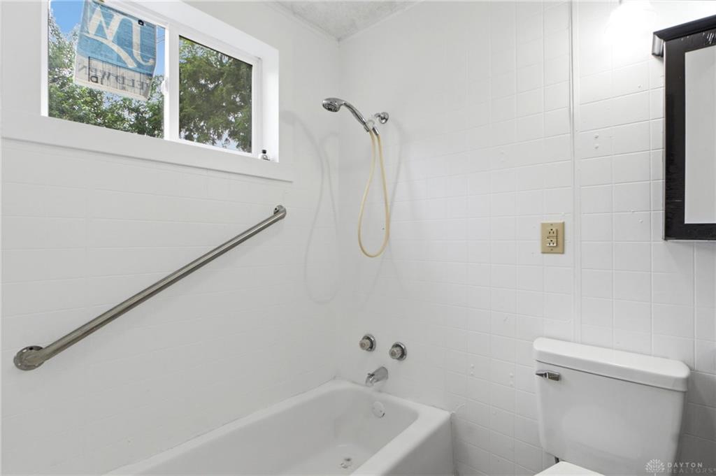 1820 Rice 1824 Property Photo 11