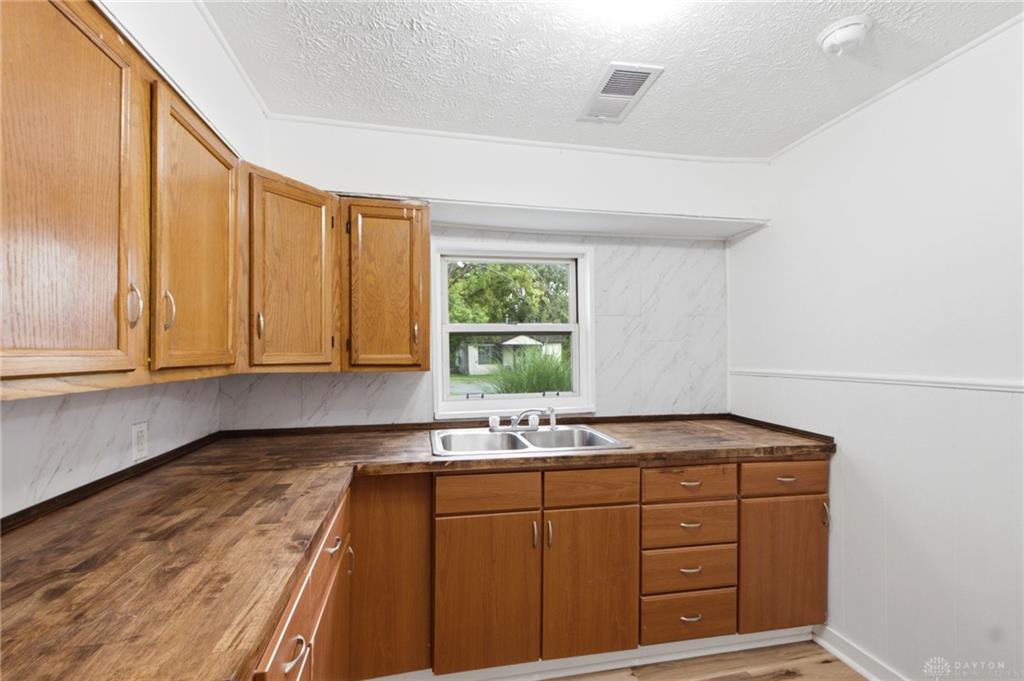 1820 Rice 1824 Property Photo 17