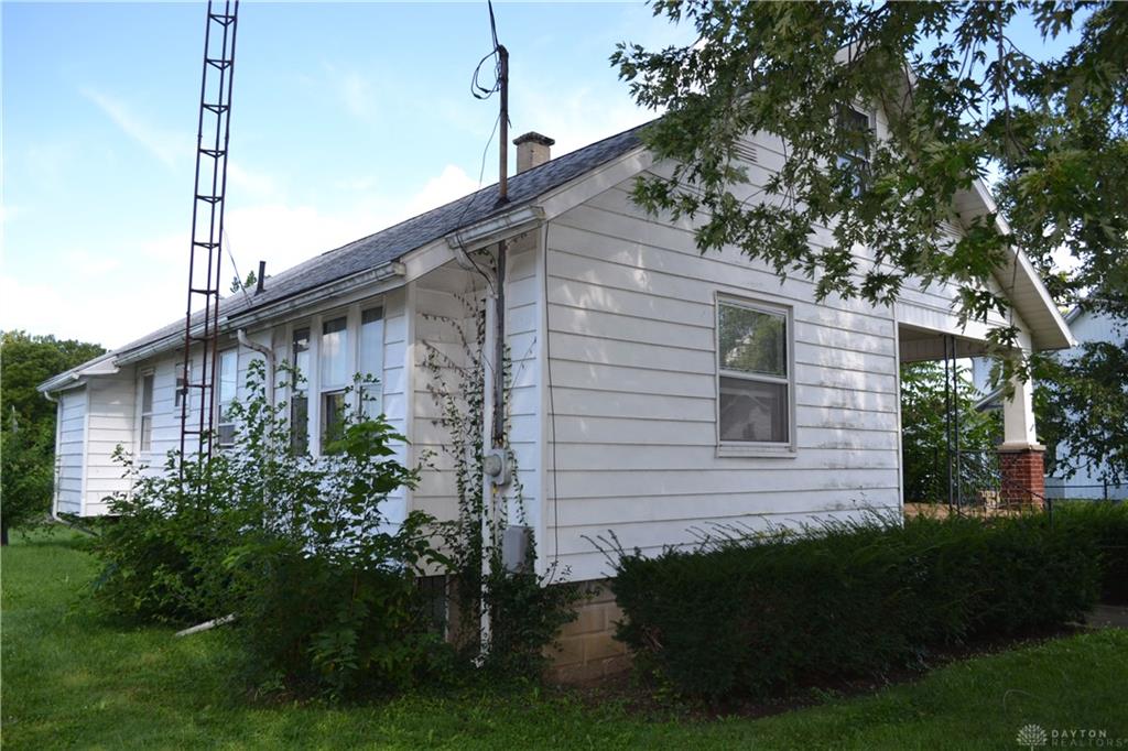 75 S Main Property Photo 2