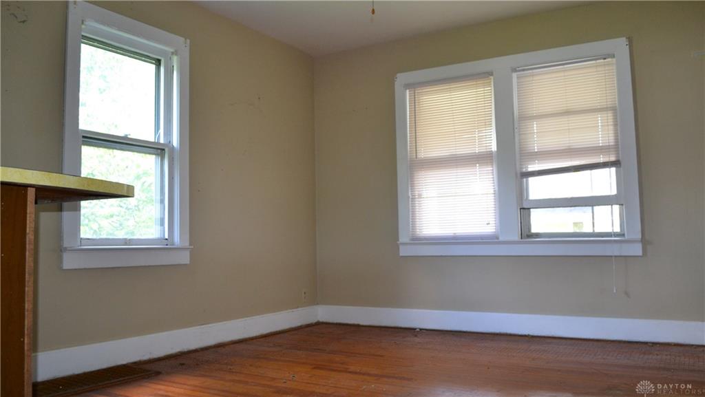 75 S Main Property Photo 11