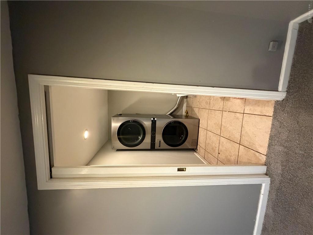 11884 Hamden Property Photo 4
