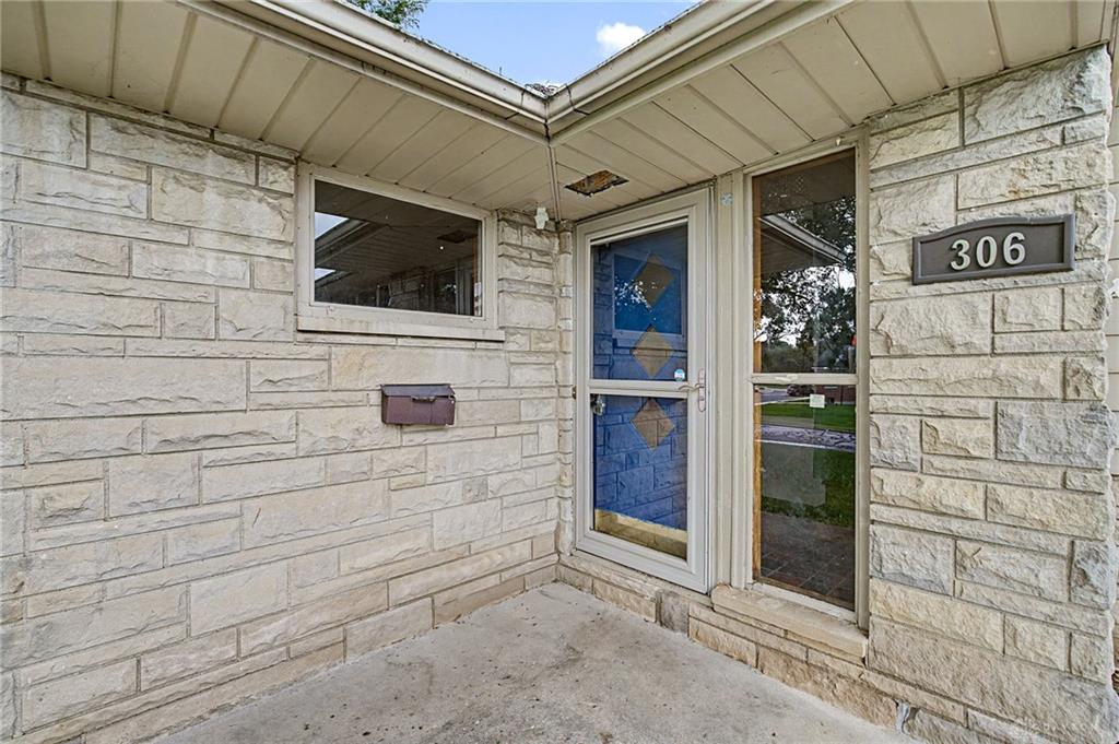 306 E Meeker Property Photo 5