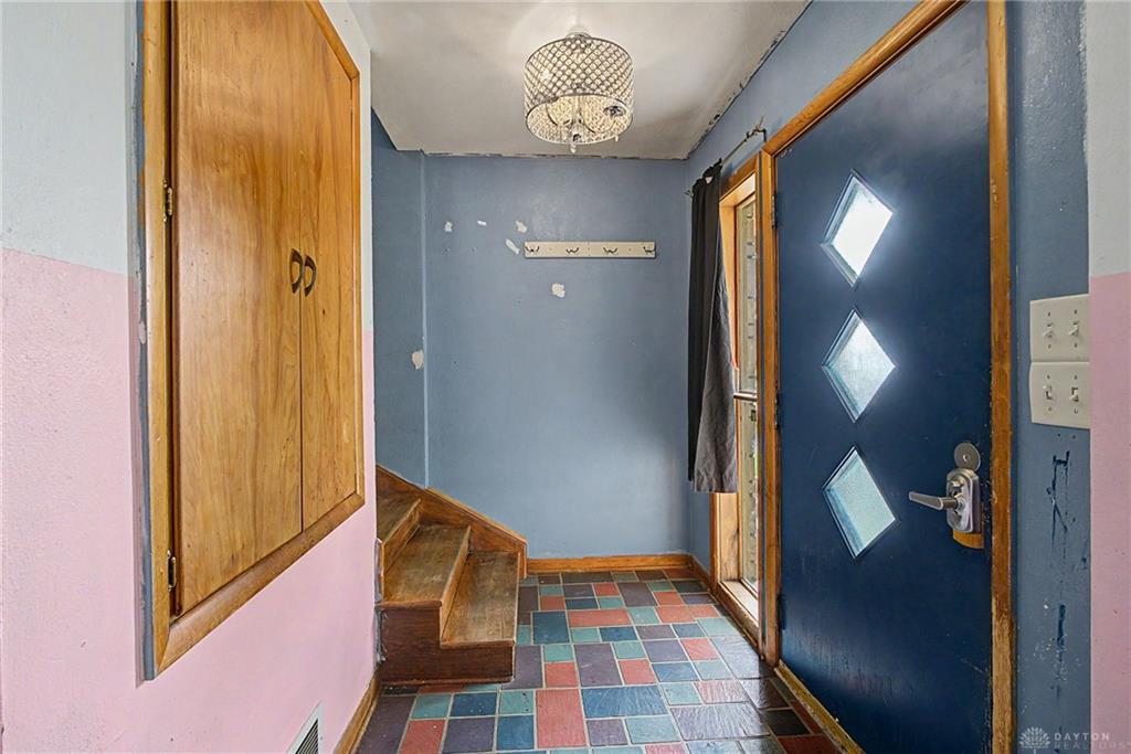 306 E Meeker Property Photo 6