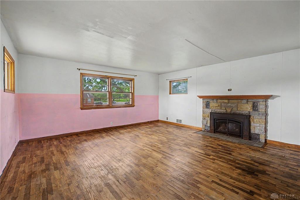 306 E Meeker Property Photo 7