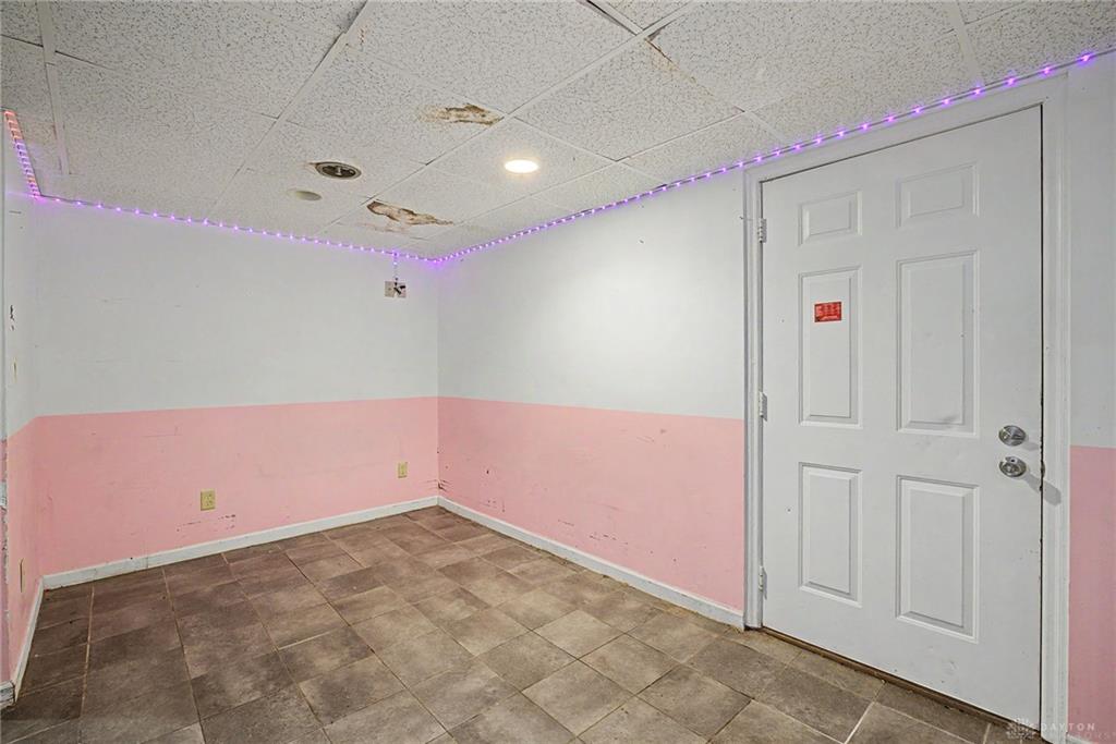306 E Meeker Property Photo 29