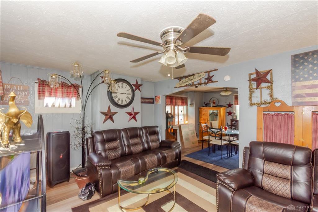 2419 Saint Charles Property Photo 4