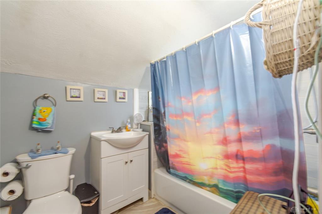 2419 Saint Charles Property Photo 11
