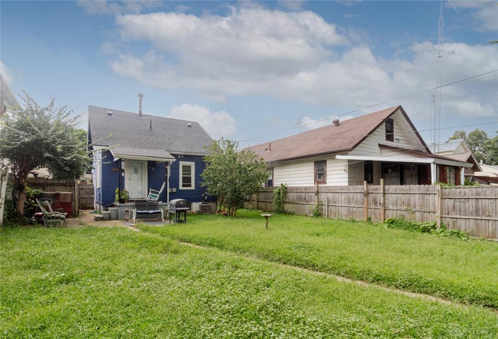 2419 Saint Charles Property Photo 17