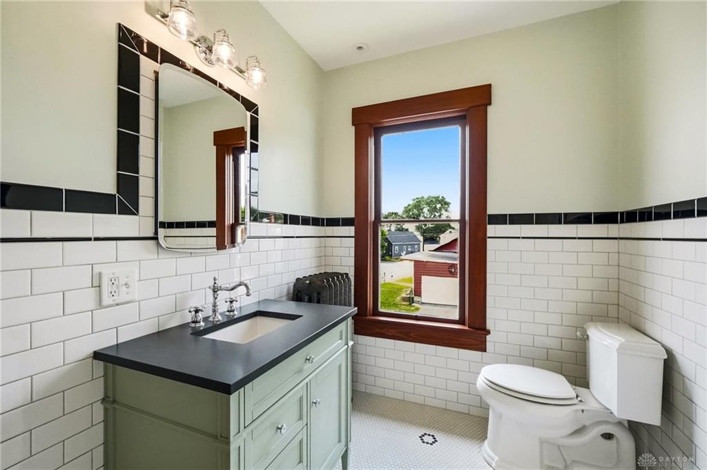 17 Jefferson Property Photo 52