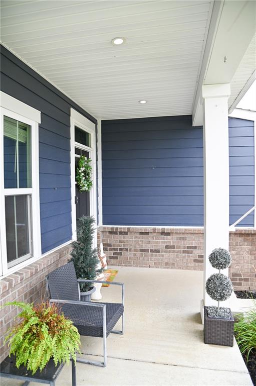 3258 Heatherstone Property Photo 6