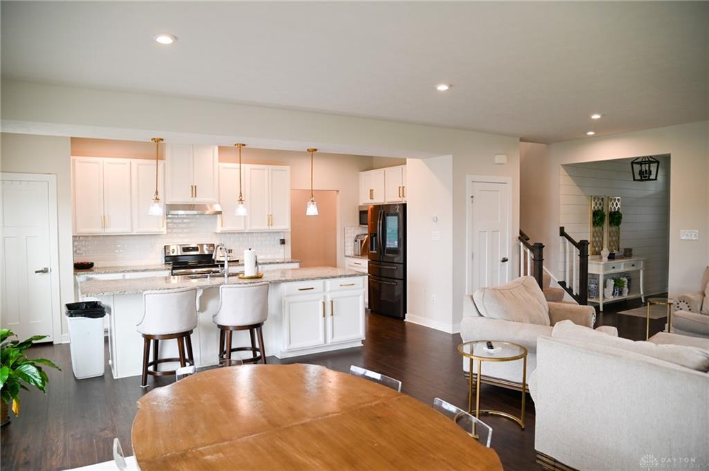 3258 Heatherstone Property Photo 25