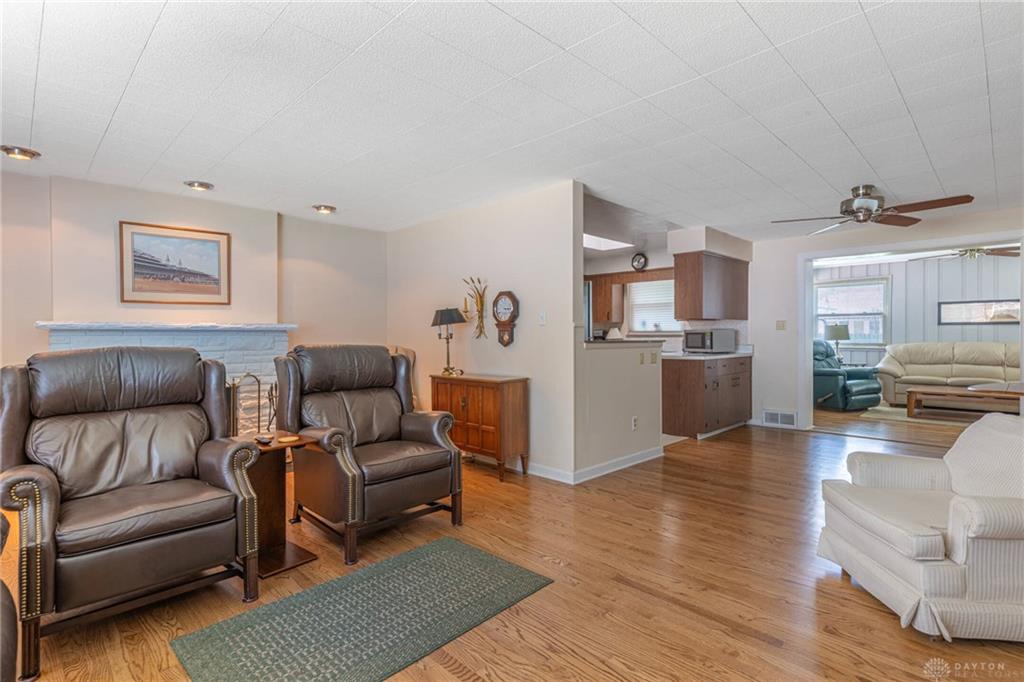 3903 Mengel Property Photo 2
