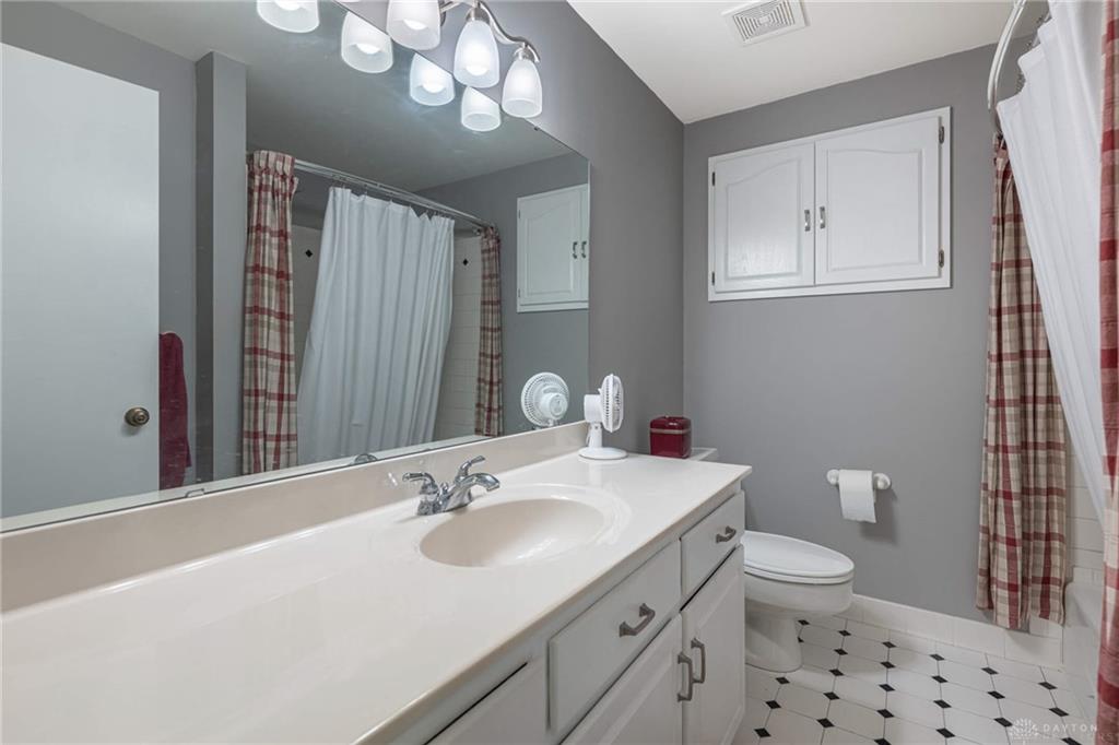 3903 Mengel Property Photo 16