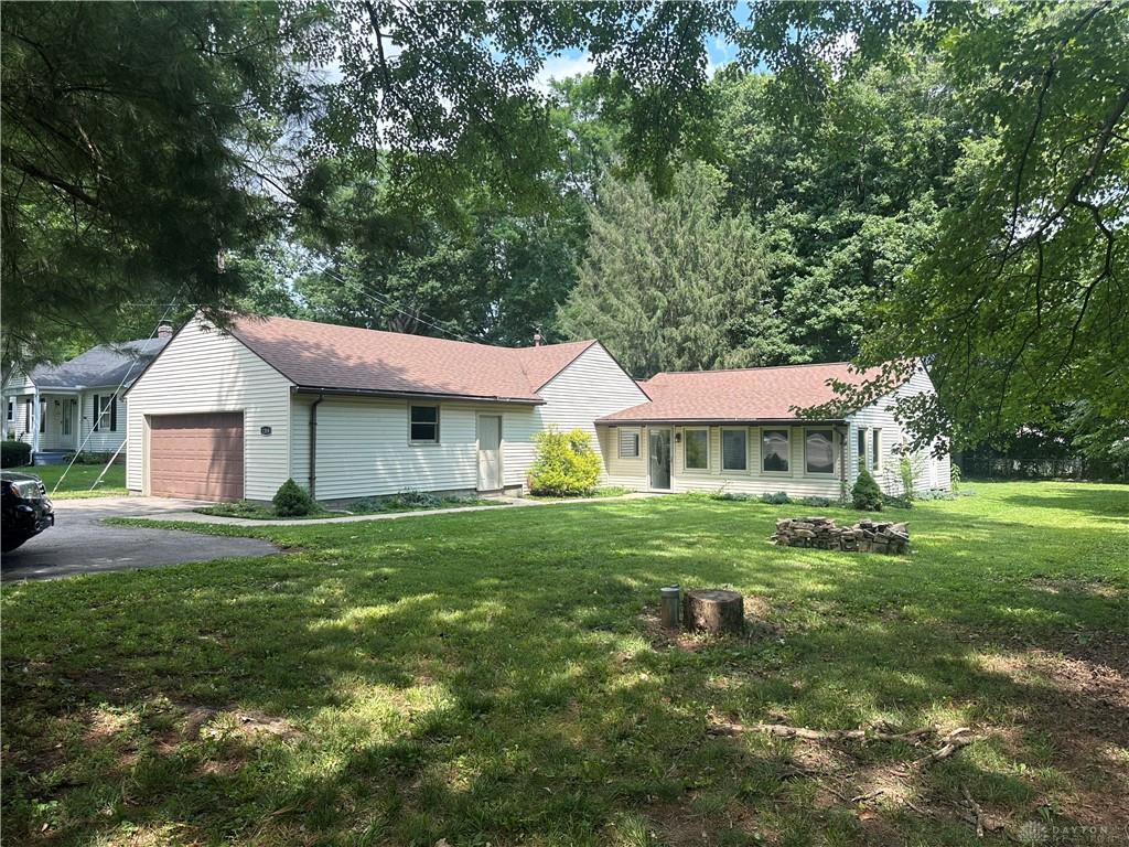 1358 Hanes Property Photo 1