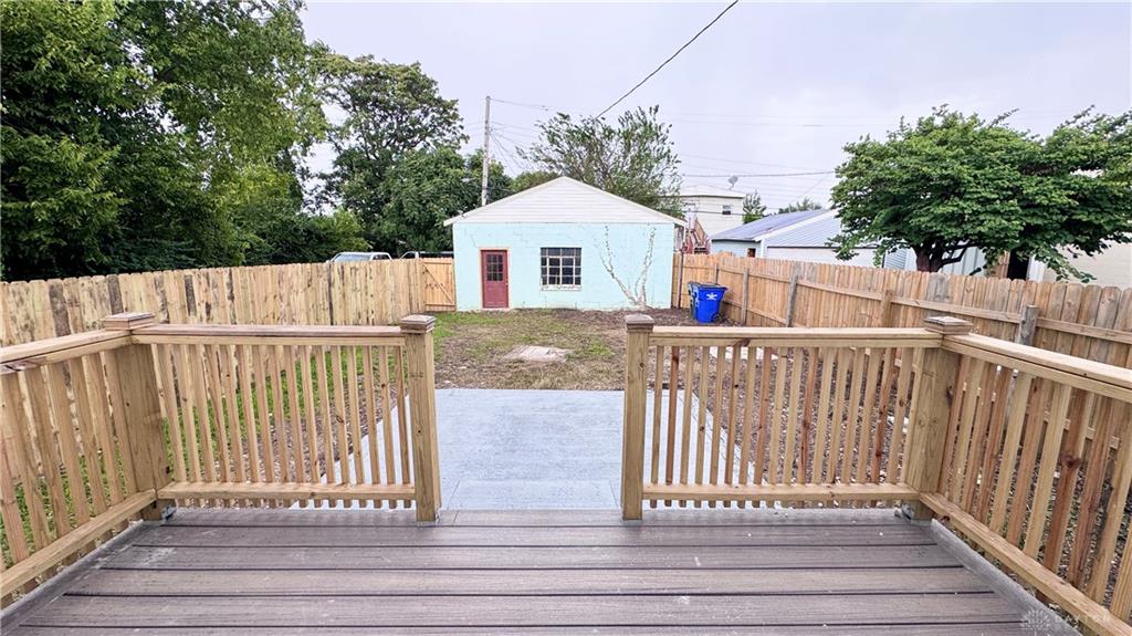 941 Springfield Property Photo 30