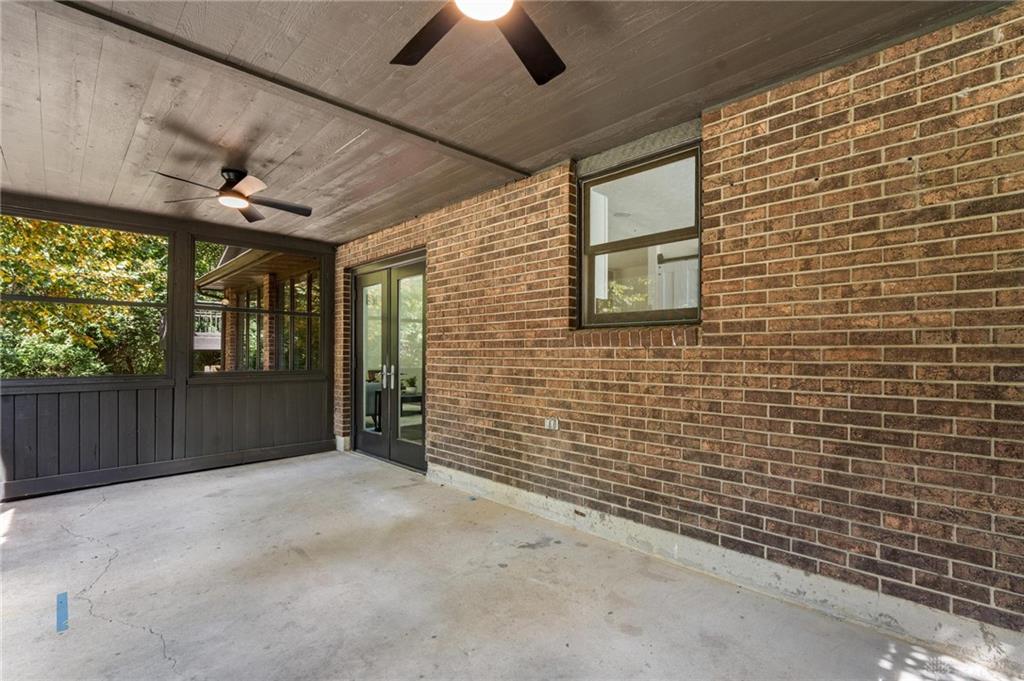 558 Clinton Property Photo 44