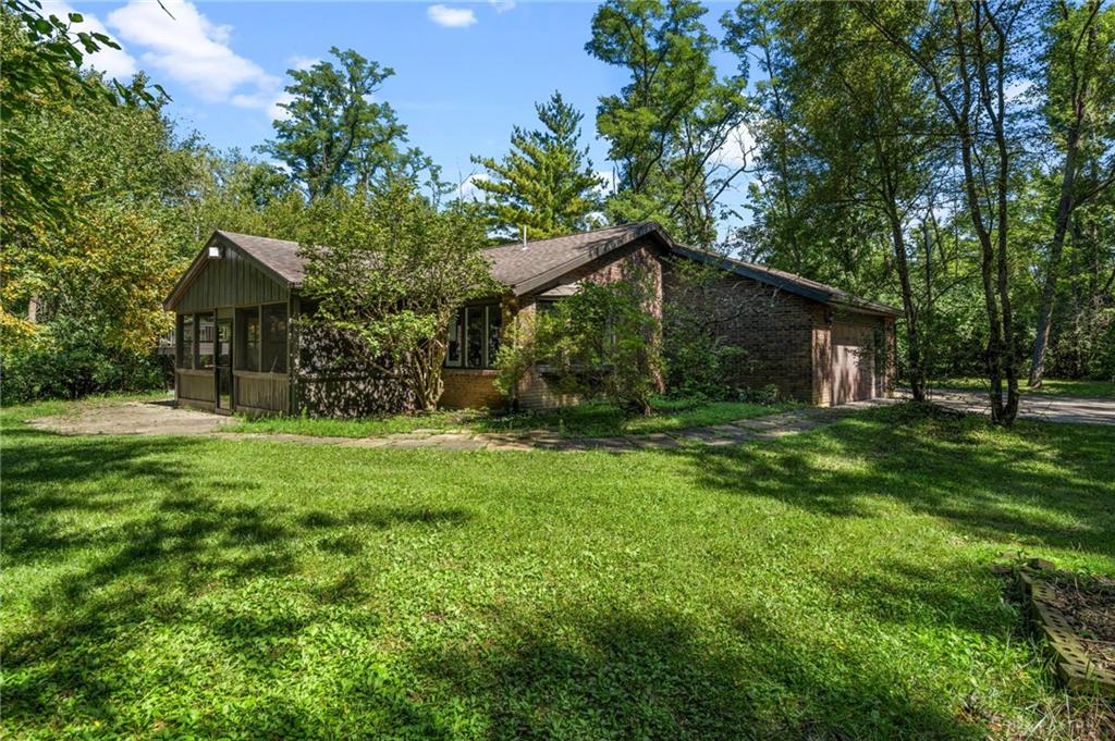558 Clinton Property Photo 45