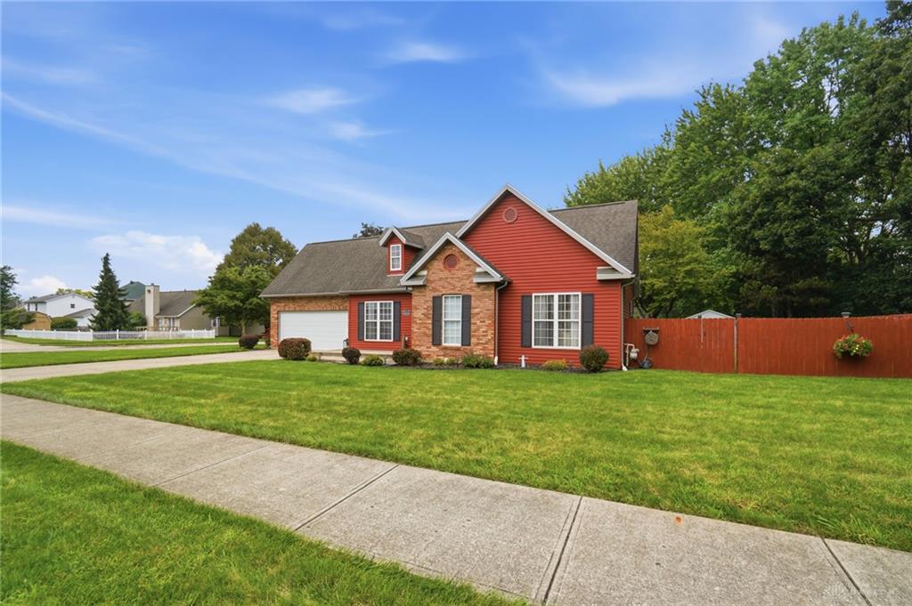 2112 Simon Property Photo 5