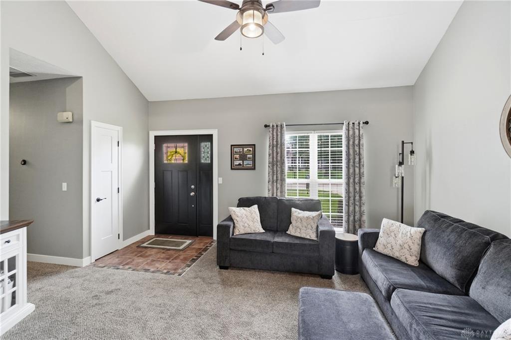 2112 Simon Property Photo 9