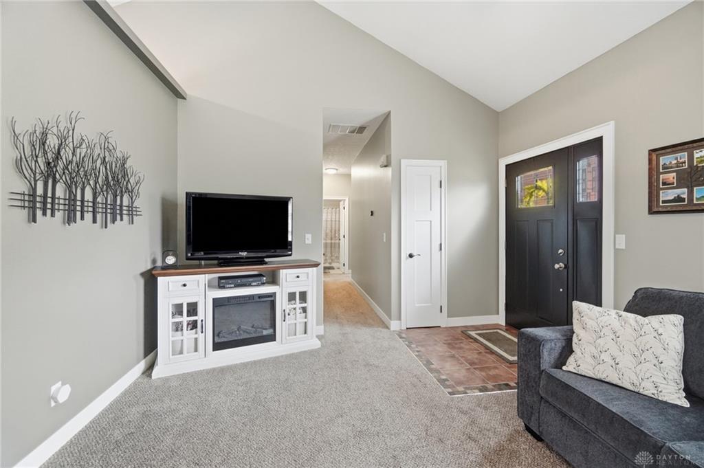 2112 Simon Property Photo 13
