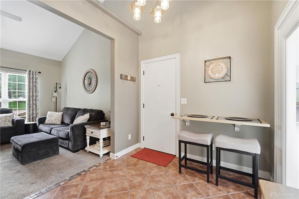 2112 Simon Property Photo 18