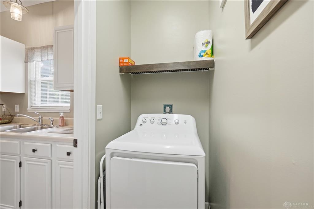 2112 Simon Property Photo 28