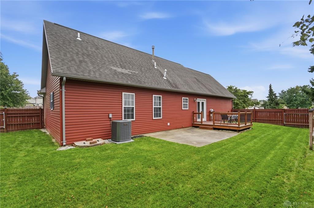 2112 Simon Property Photo 50