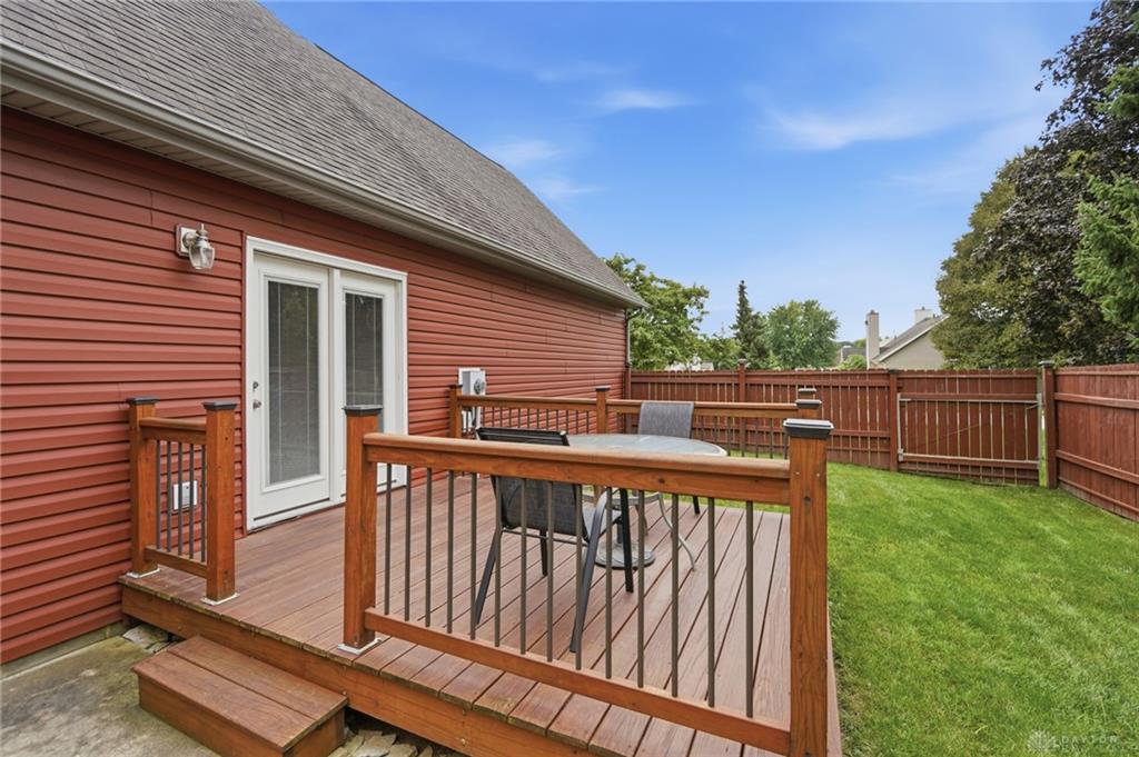 2112 Simon Property Photo 56