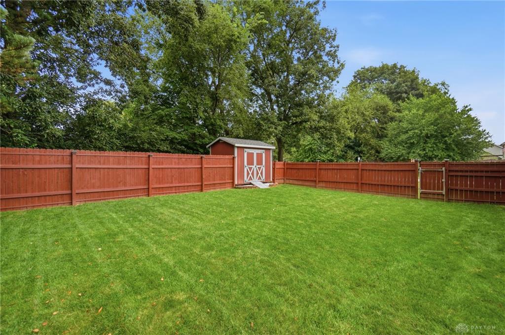 2112 Simon Property Photo 57