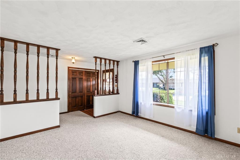 303 Stevens Property Photo 6