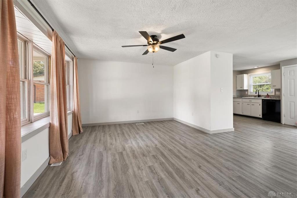 403 Swank Property Photo 12