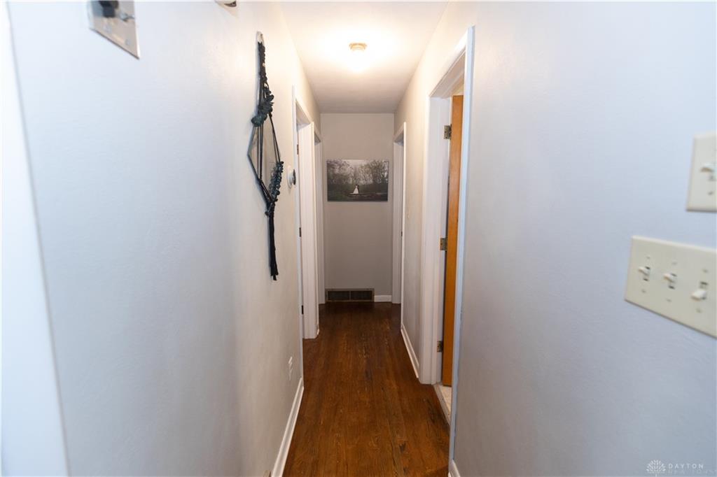 306 E Walnut Property Photo 12